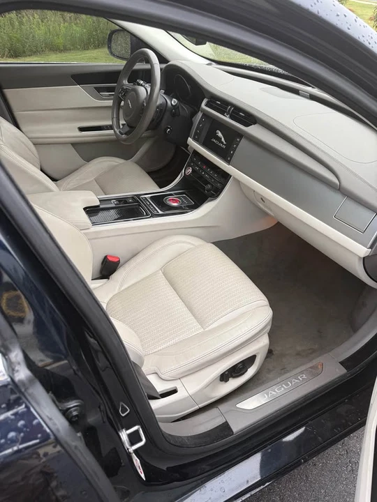 2016 Jaguar X260 XF - Image 6 of 11