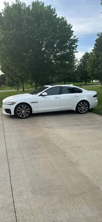 2016 Jaguar X260 XF - Image 2 of 13