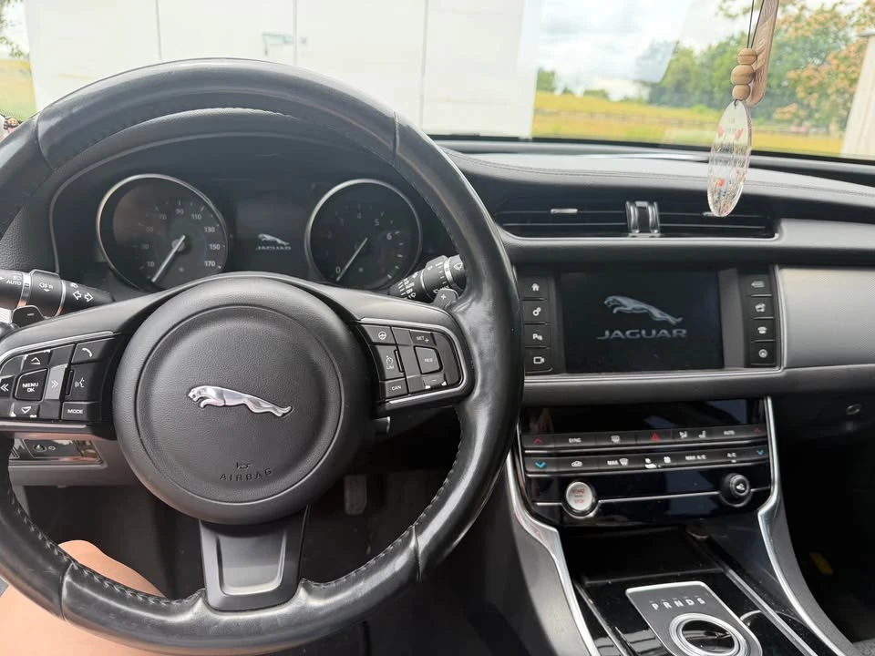 2016 Jaguar X260 XF - Image 3 of 4