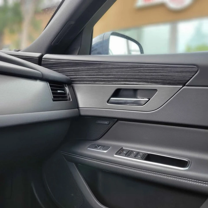 2016 Jaguar X260 XF - Image 11 of 20