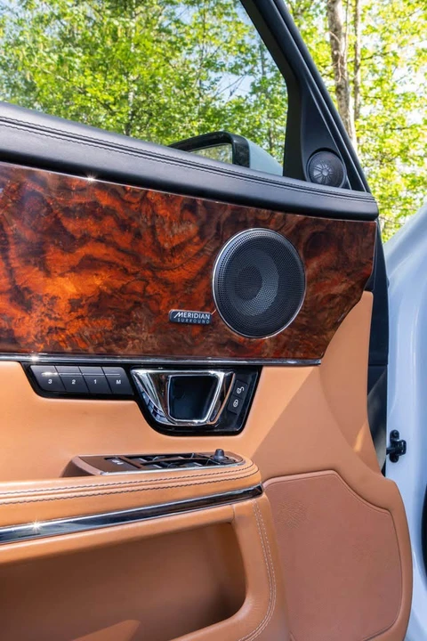 2016 Jaguar X351 XJ - Image 14 of 20