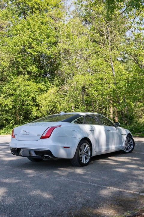 2016 Jaguar X351 XJ - Image 4 of 16