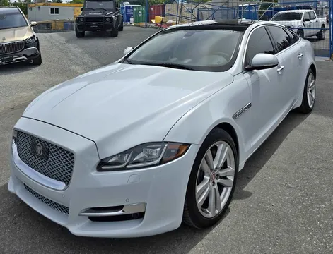 2016 Jaguar XJ