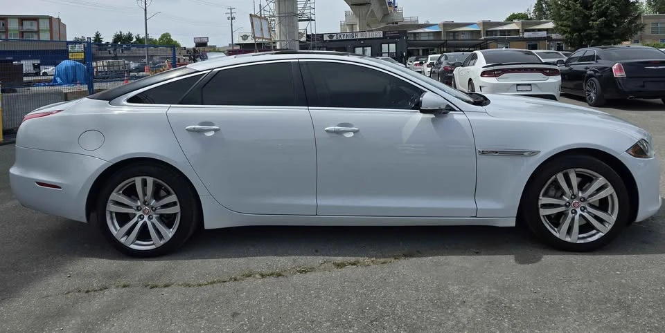 2016 Jaguar X351 XJ - Image 4 of 11