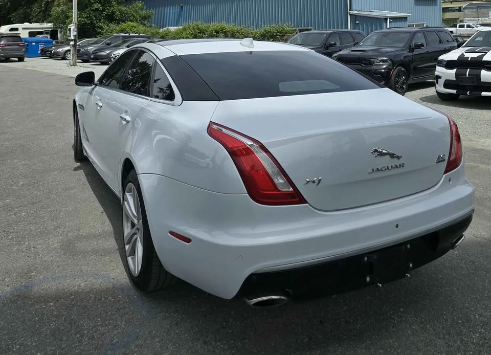 2016 Jaguar X351 XJ - Image 8 of 11
