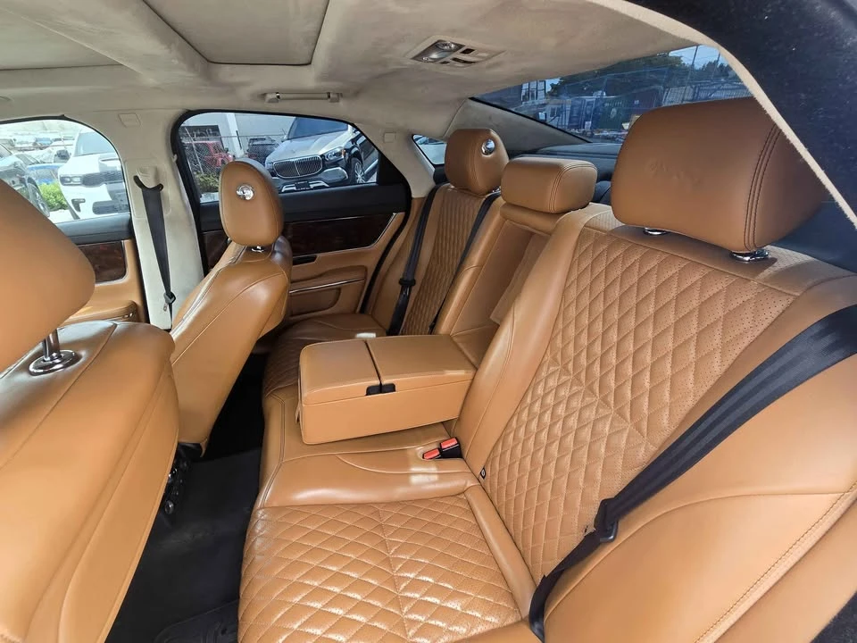 2016 Jaguar X351 XJ - Image 11 of 11