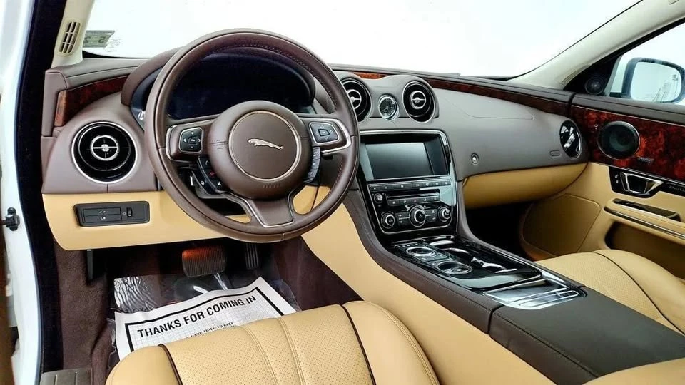 2016 Jaguar X351 XJ - Image 11 of 20