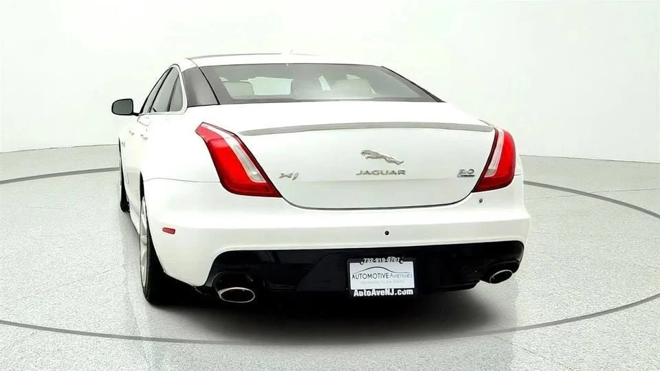 2016 Jaguar X351 XJ - Image 6 of 20