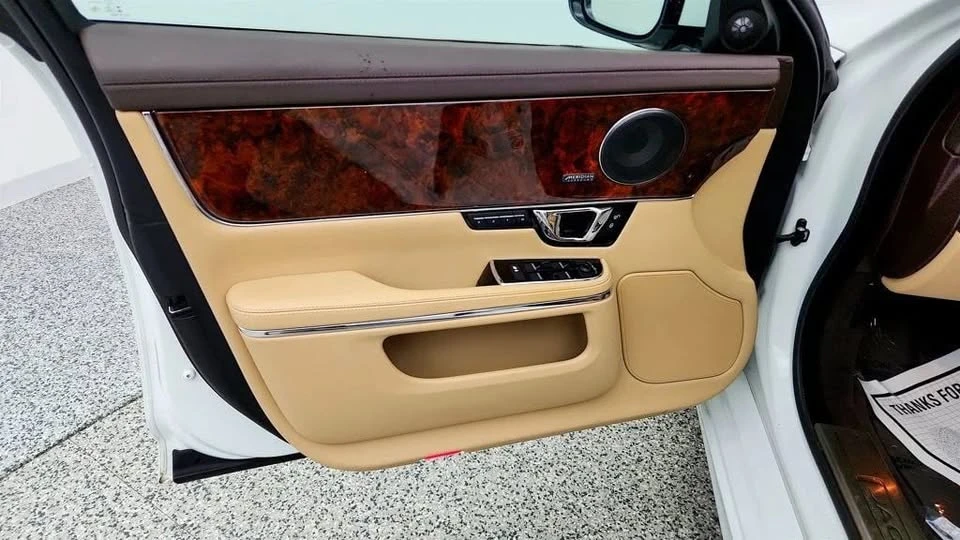 2016 Jaguar X351 XJ - Image 9 of 20