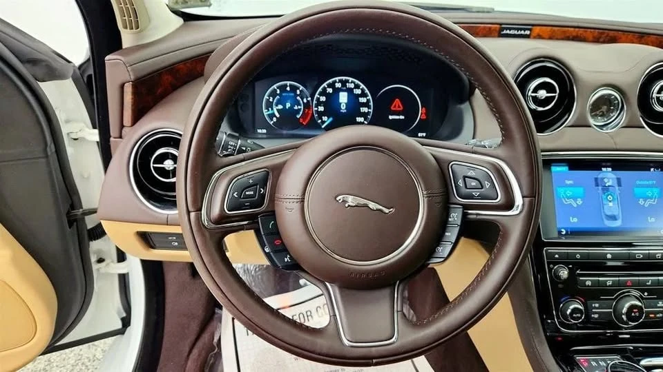 2016 Jaguar X351 XJ - Image 12 of 20