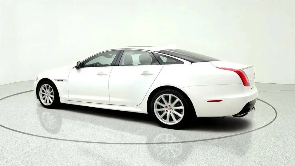 2016 Jaguar X351 XJ - Image 7 of 20