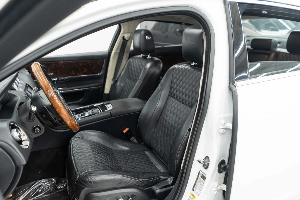 2016 Jaguar X351 XJ - Image 8 of 12