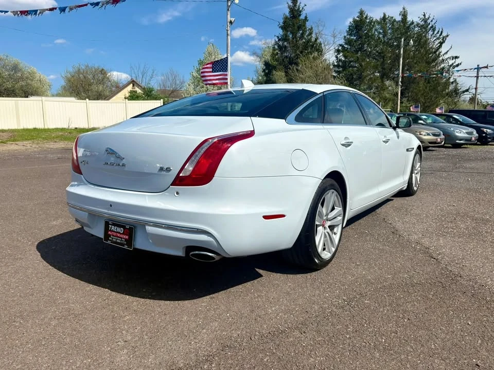 2016 Jaguar X351 XJ - Image 3 of 15