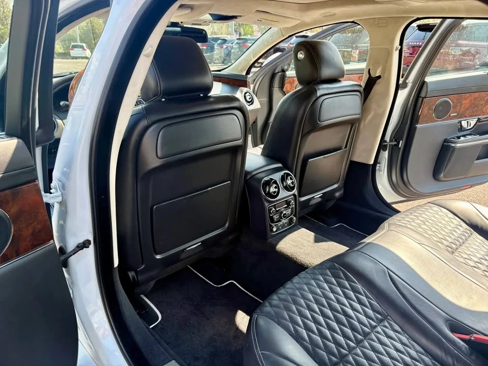 2016 Jaguar X351 XJ - Image 8 of 15