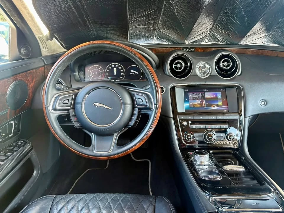 2016 Jaguar X351 XJ - Image 14 of 15