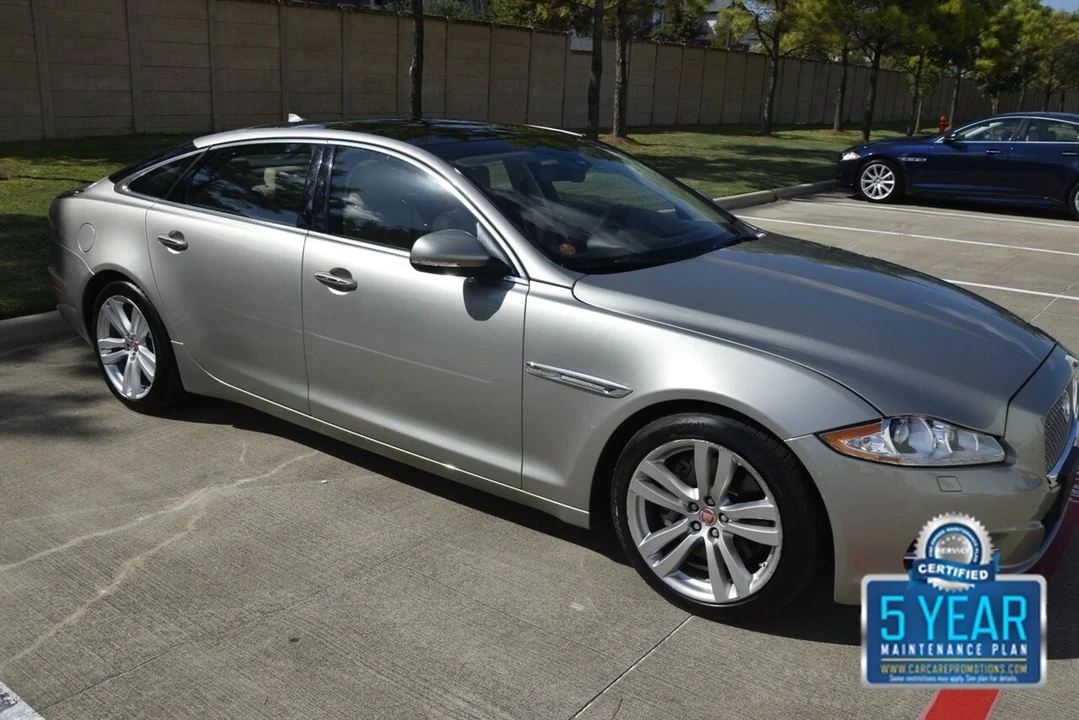 2016 Jaguar X351 XJ - Image 4 of 4