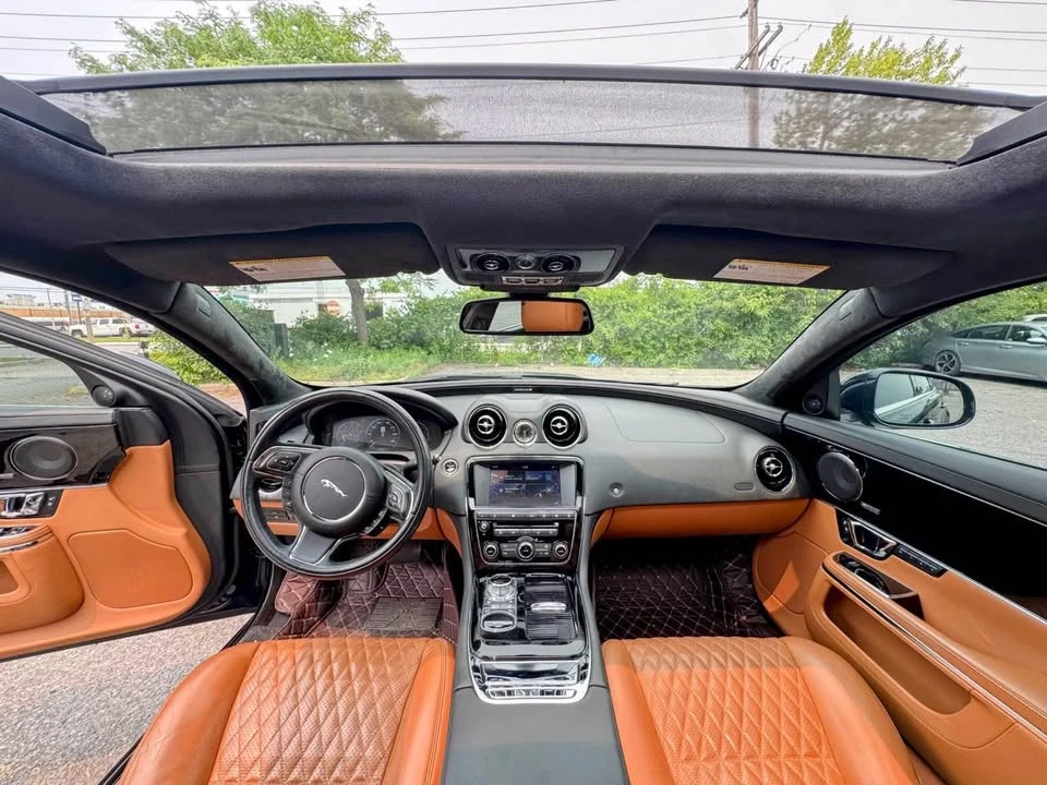 2016 Jaguar X351 XJ - Image 19 of 20