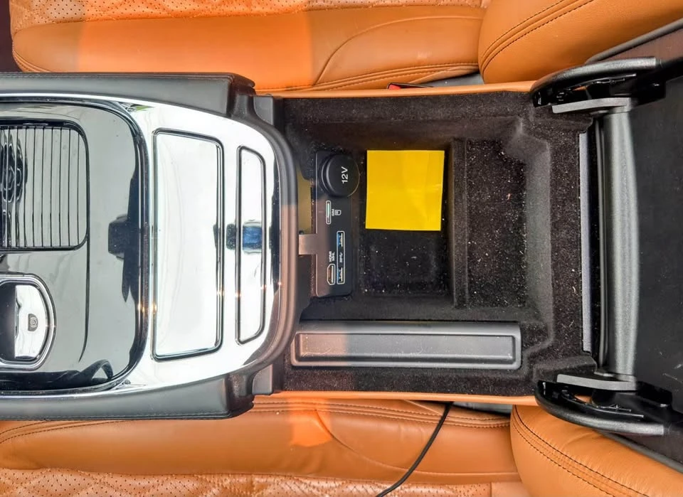 2016 Jaguar X351 XJ - Image 16 of 20