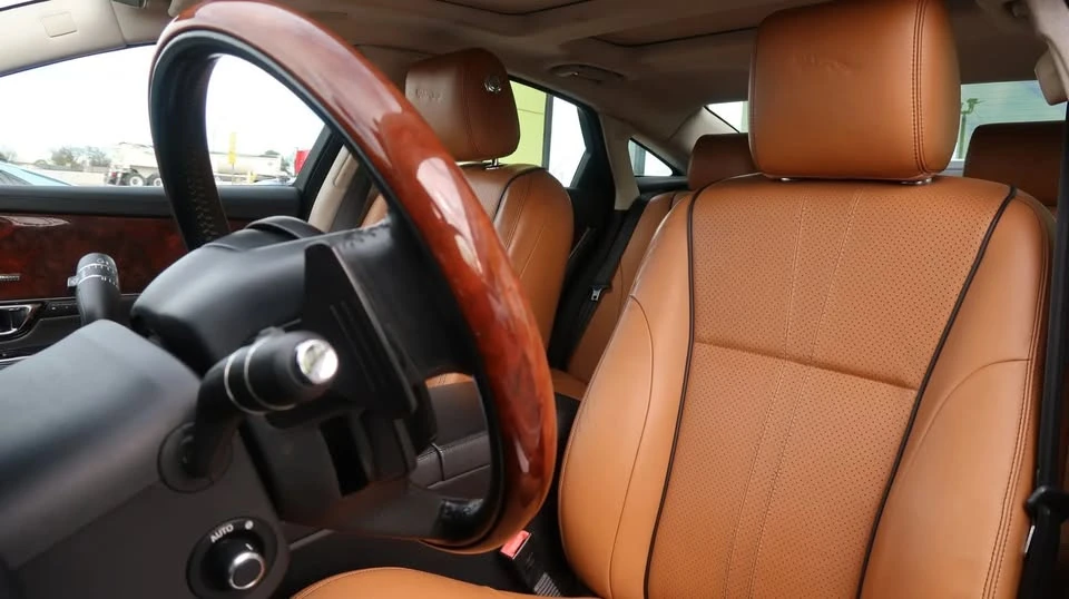 2016 Jaguar X351 XJ - Image 14 of 20