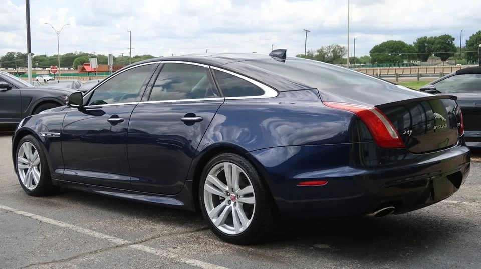 2016 Jaguar X351 XJ - Image 11 of 20