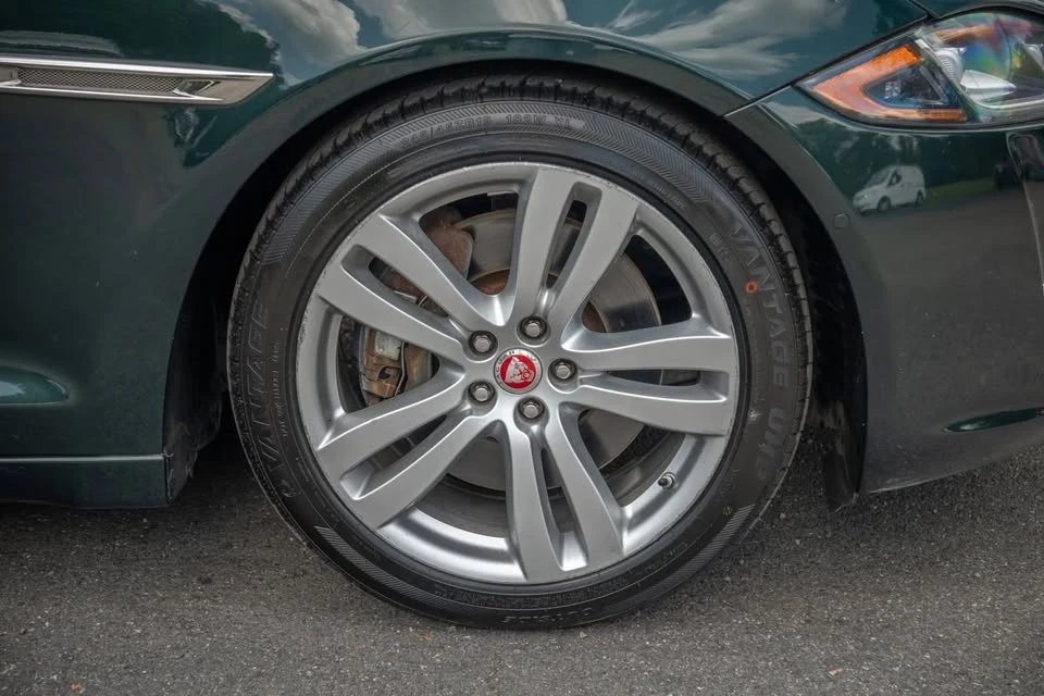 2016 Jaguar X351 XJ - Image 16 of 20