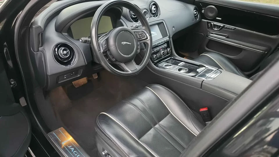 2016 Jaguar X351 XJ - Image 11 of 11
