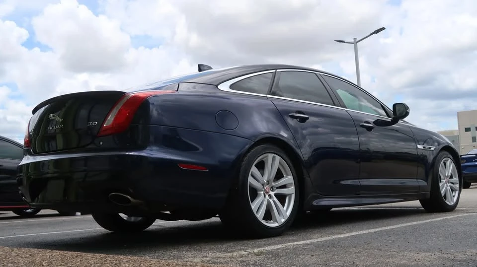 2016 Jaguar X351 XJ - Image 10 of 20