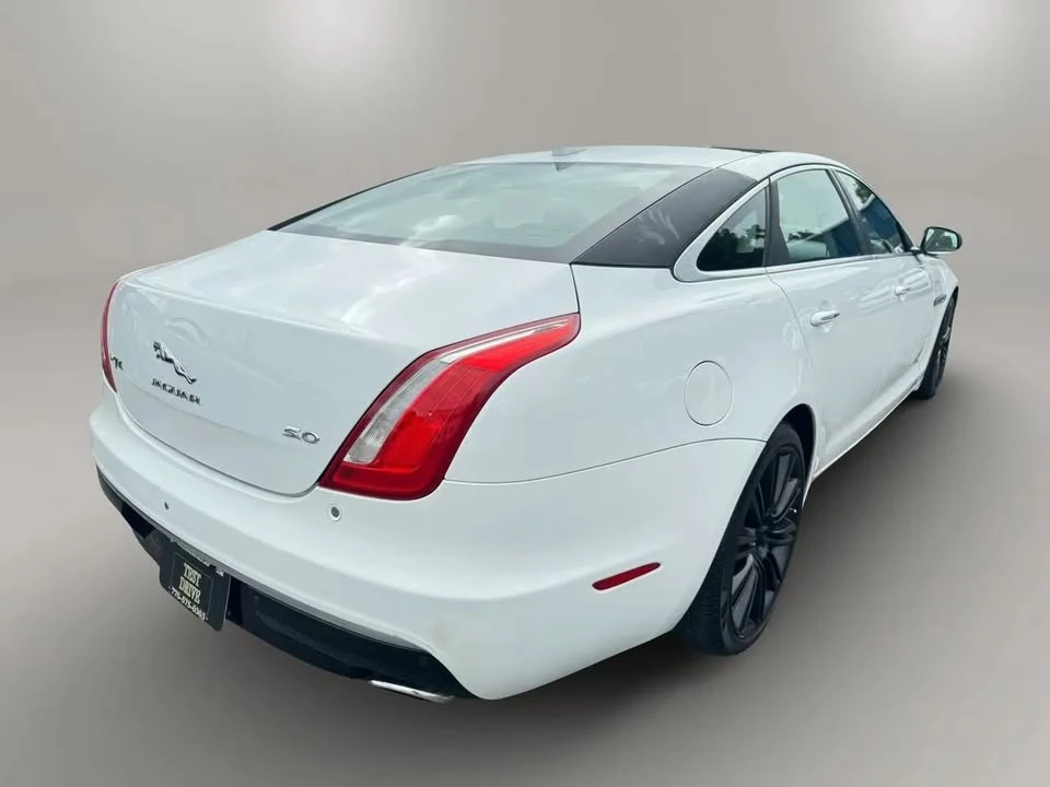 2016 Jaguar X351 XJ - Image 9 of 13