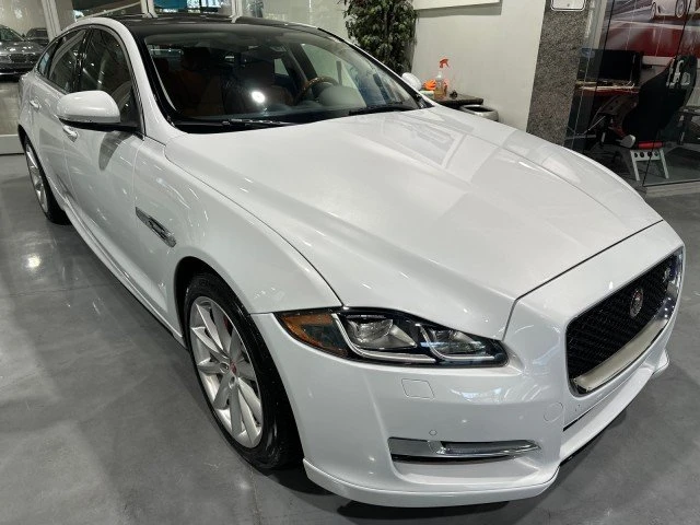 2016 Jaguar X351 XJ - Image 13 of 20