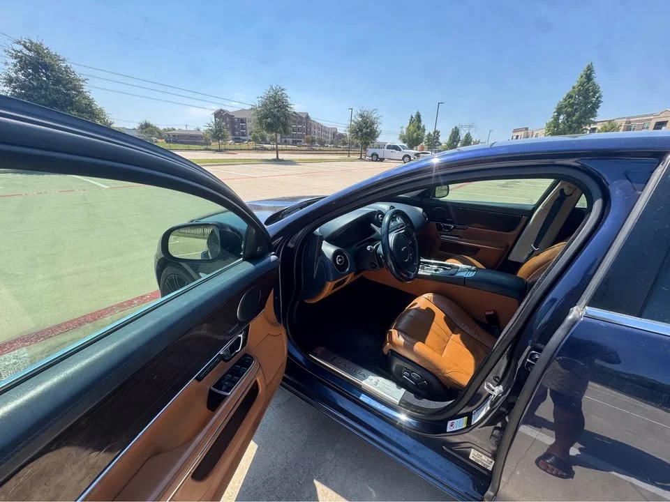 2016 Jaguar X351 XJ - Image 2 of 4
