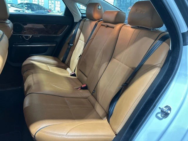 2016 Jaguar X351 XJ - Image 6 of 20