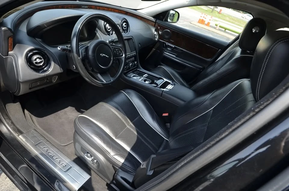 2016 Jaguar X351 XJ - Image 14 of 20