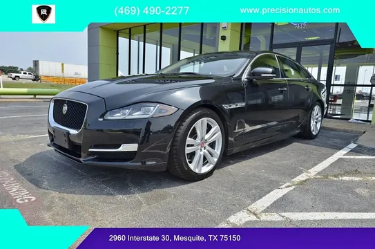 2016 Jaguar XJ R-Sport