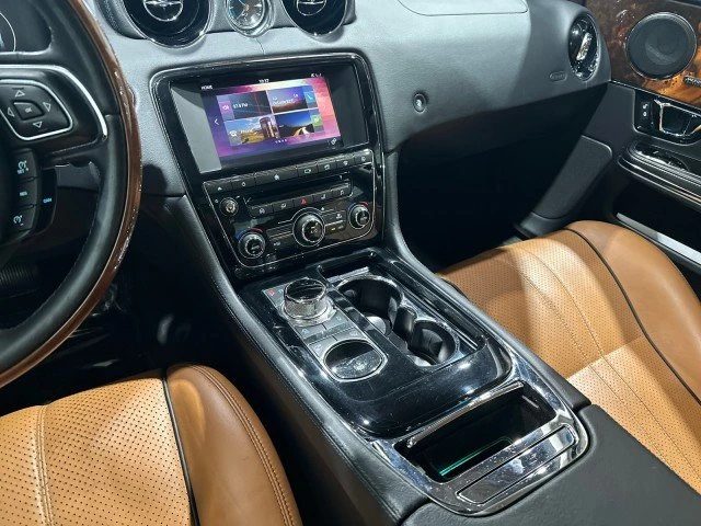 2016 Jaguar X351 XJ - Image 4 of 20