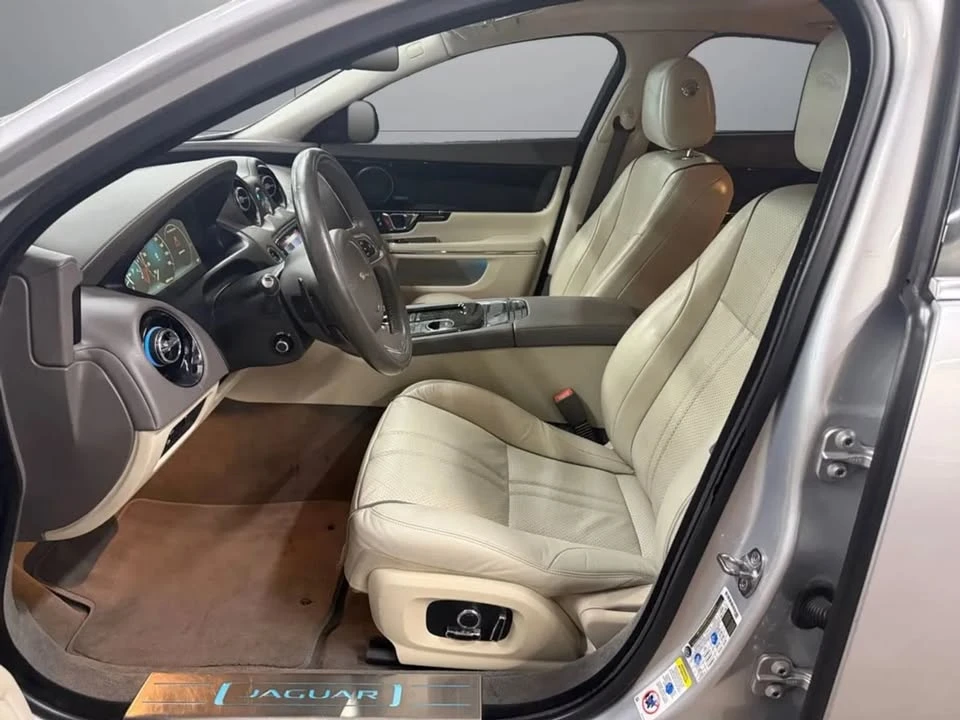 2016 Jaguar X351 XJ - Image 6 of 13