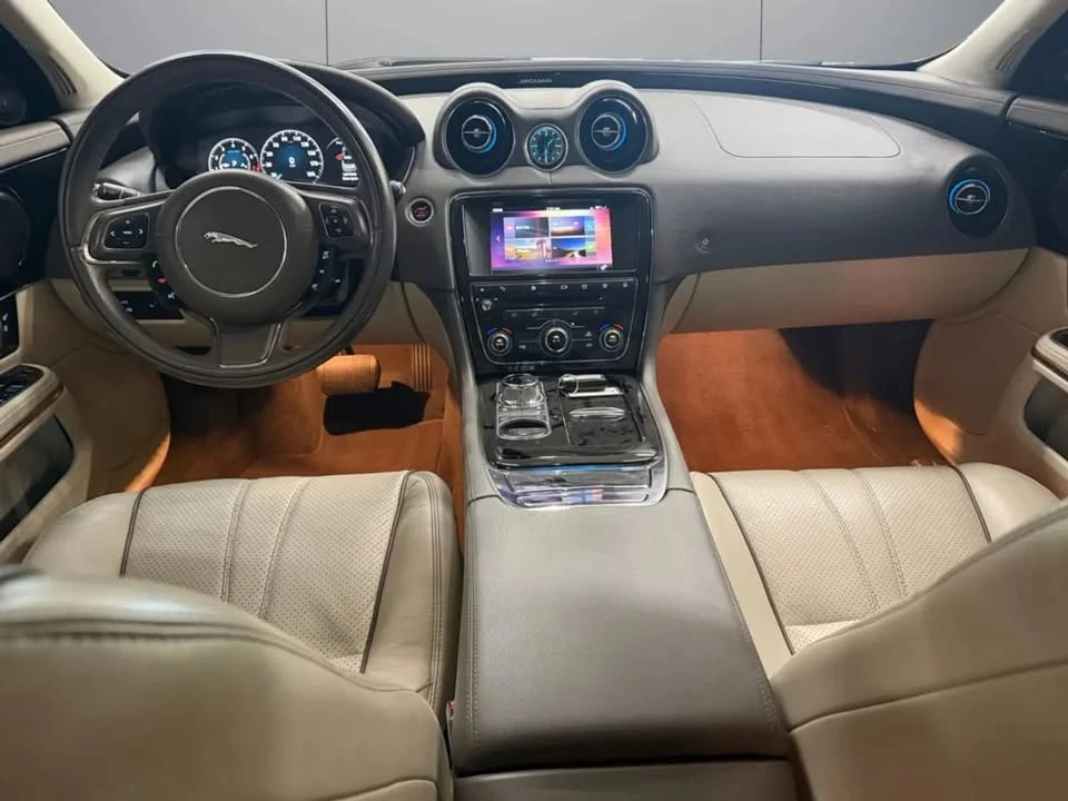 2016 Jaguar X351 XJ - Image 7 of 13