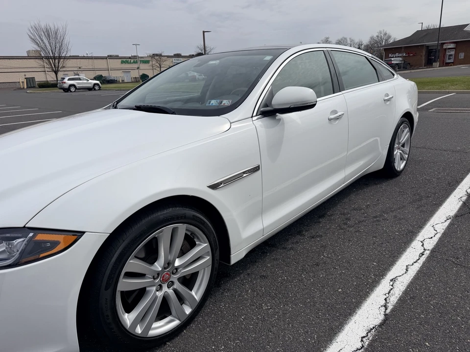 2016 Jaguar X351 XJ - Image 5 of 20