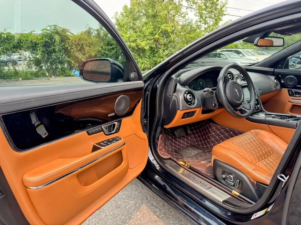 2016 Jaguar X351 XJ - Image 11 of 20