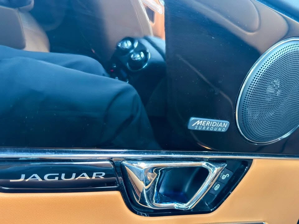 2016 Jaguar X351 XJ - Image 16 of 20