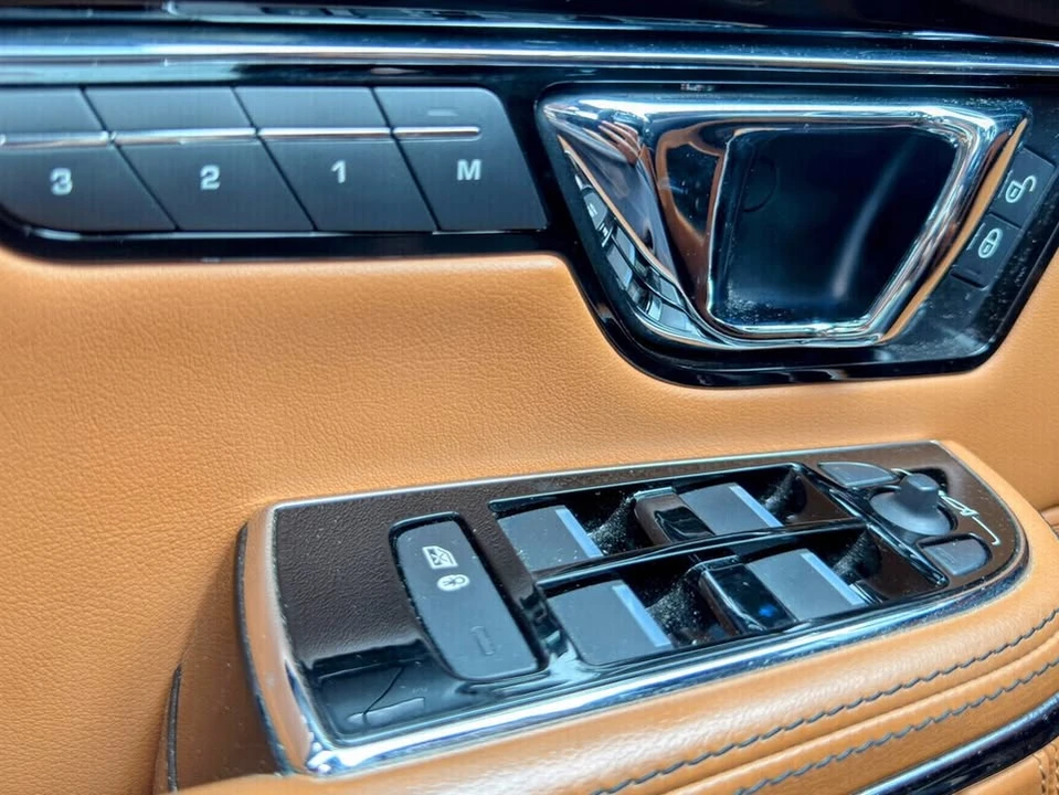 2016 Jaguar X351 XJ - Image 17 of 20
