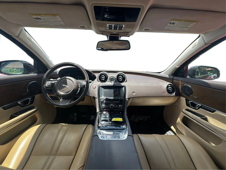 2016 Jaguar X351 XJ - Image 17 of 20