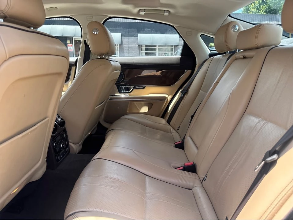 2016 Jaguar X351 XJ - Image 10 of 20