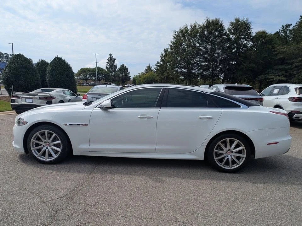 2016 Jaguar X351 XJR - Image 5 of 10