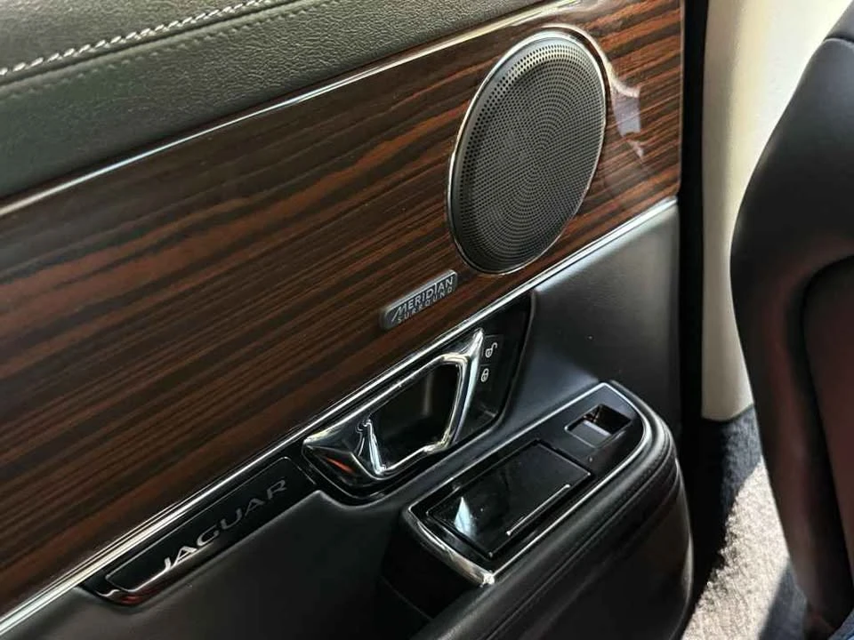 2016 Jaguar X351 XJ - Image 16 of 20