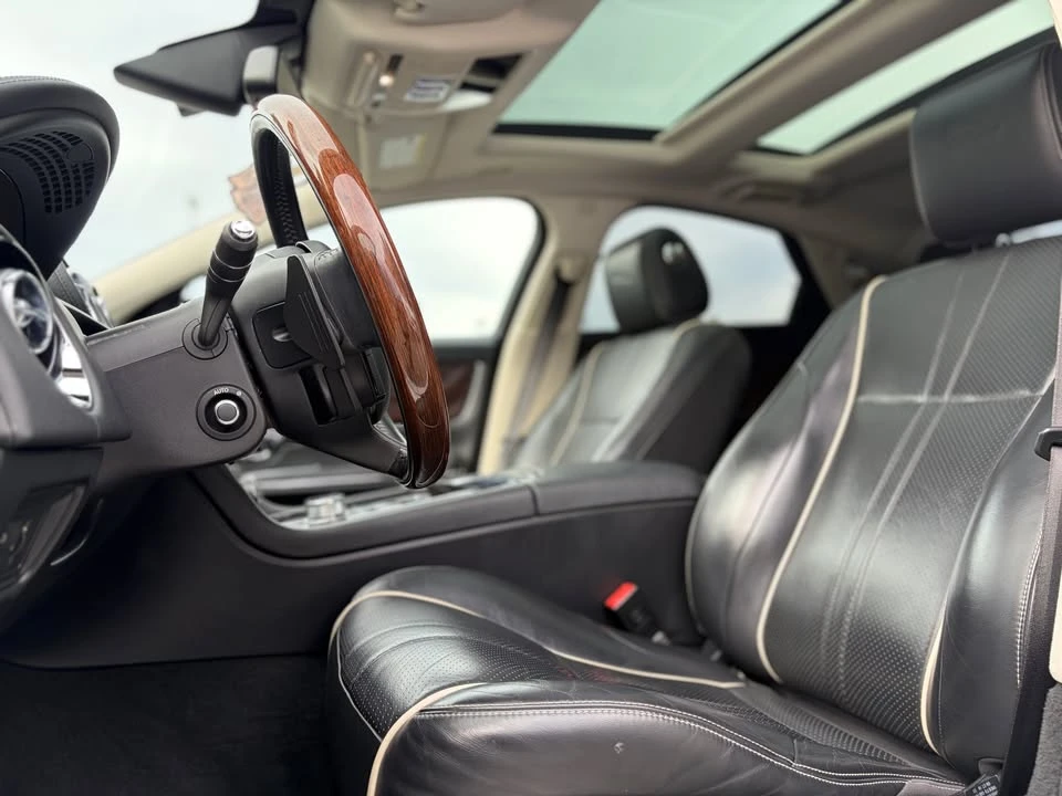 2016 Jaguar X351 XJ - Image 17 of 18