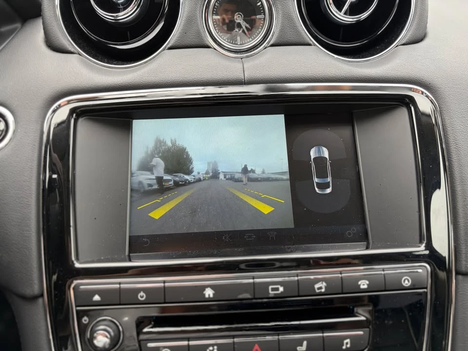 2016 Jaguar X351 XJ - Image 12 of 18