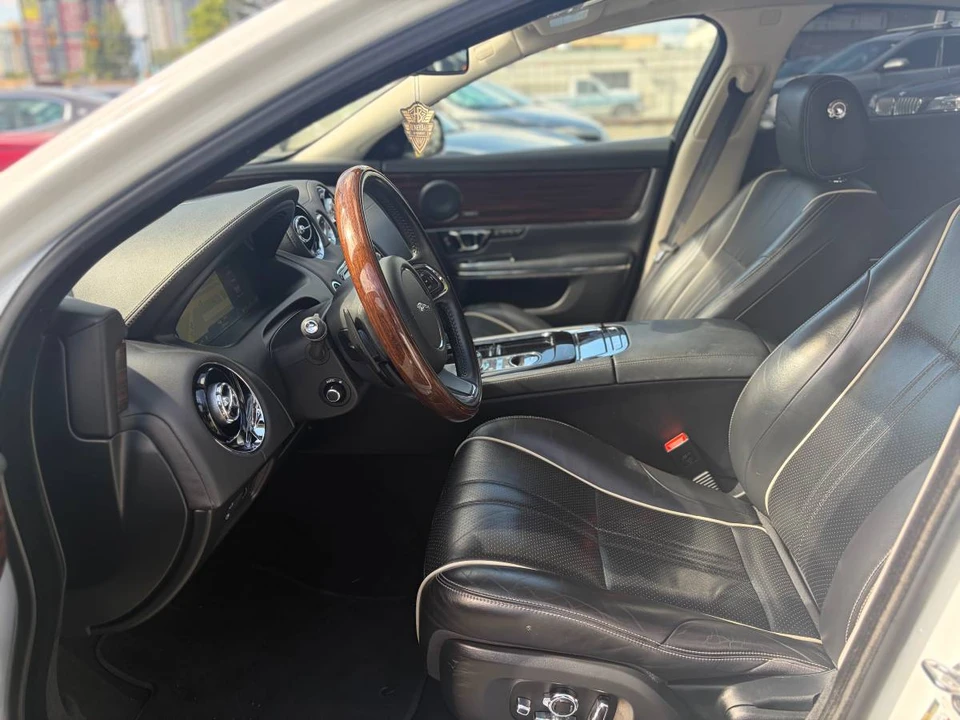 2016 Jaguar X351 XJR - Image 17 of 19