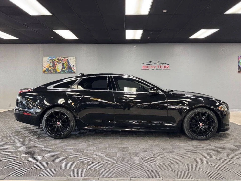 2016 Jaguar X351 XJ - Image 16 of 31
