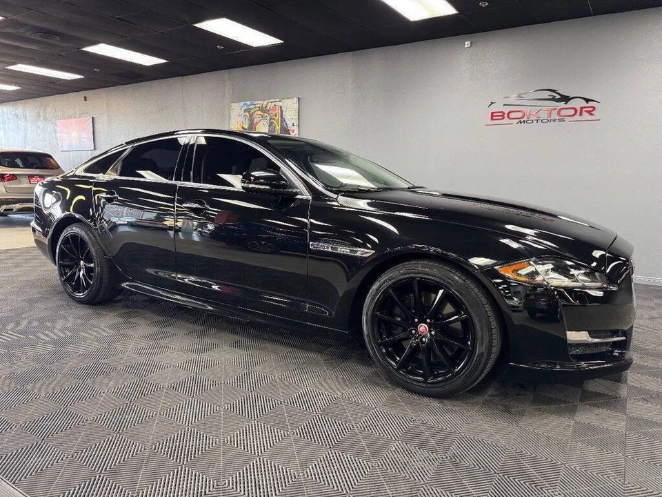 2016 Jaguar X351 XJ - Image 2 of 31