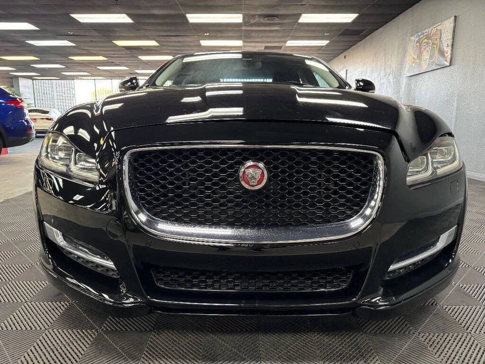 2016 Jaguar X351 XJ - Image 3 of 31
